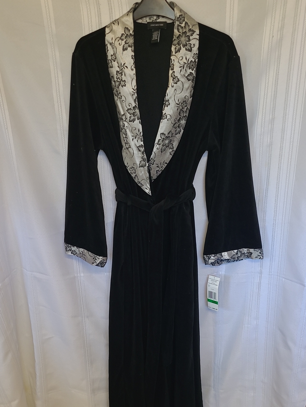 Jones New York Black Velvet Robe with Silver Floral Trim - L/XL - NWT